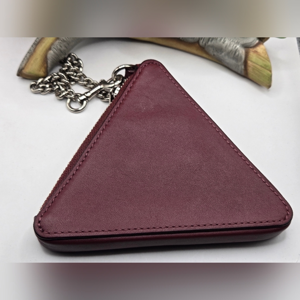 Coach Star Wars Triangle Keychain - Burgundy - Picture 5 of 10